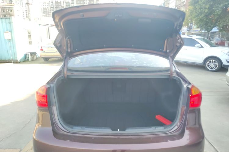 起亚K3 2015款 1.6L 手动GLS局部细节23