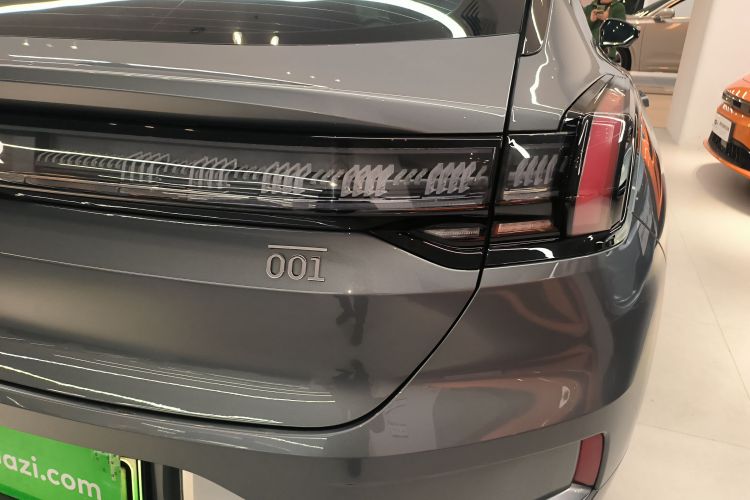 极氪001 2023款 WE版 100kWh车身外观6006