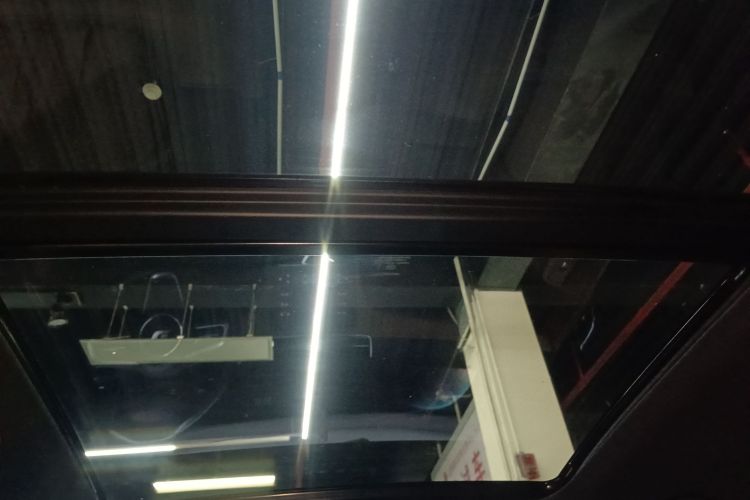 理想汽车 理想ONE 2021款 增程6座版局部细节22