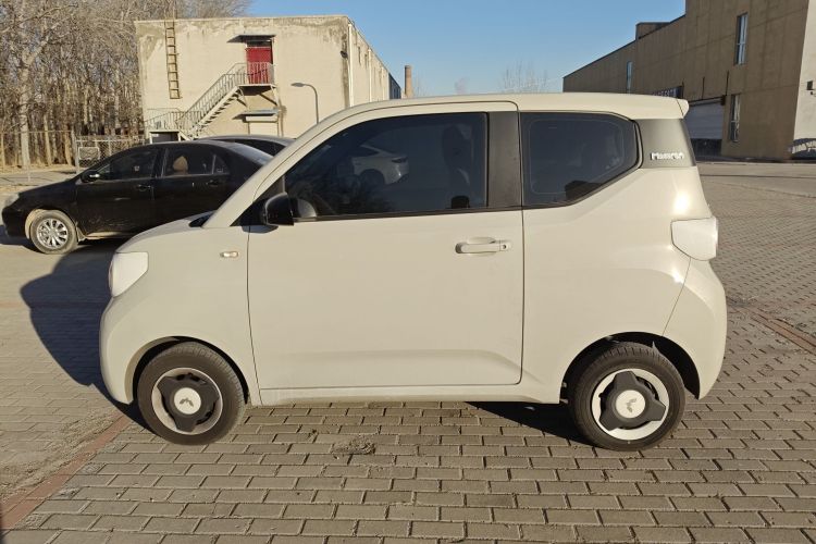 五菱汽车 宏光MINIEV 2024款 第三代 215km 青春版车身外观4