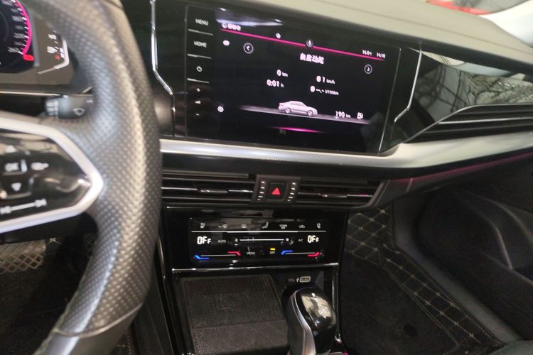 大众 帕萨特 2022款 330TSI 豪华版中控内饰16