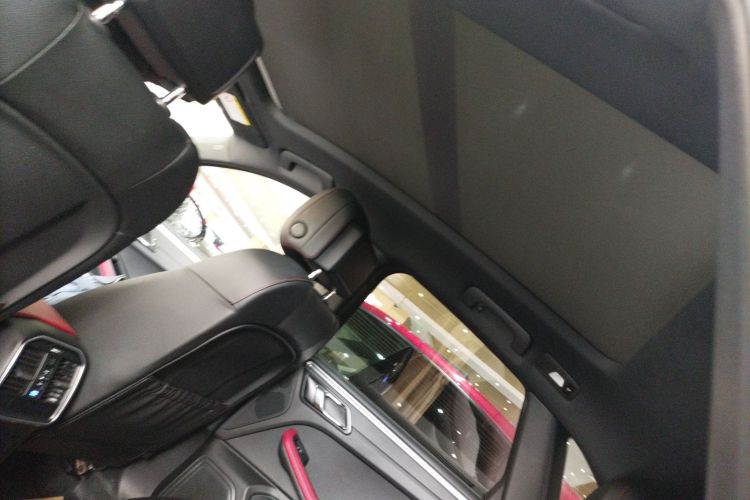 保时捷 2018款 Macan 2.0T中控内饰22