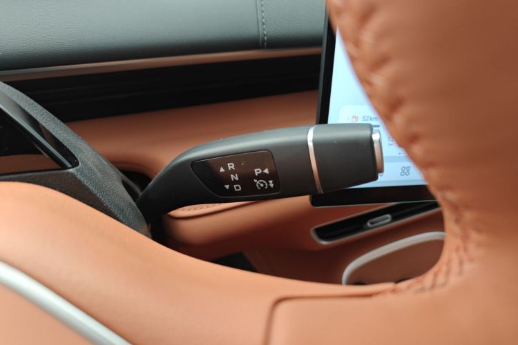 深蓝汽车 深蓝S07 2024款 215Max 乾崑智驾ADS SE增程版中控内饰18