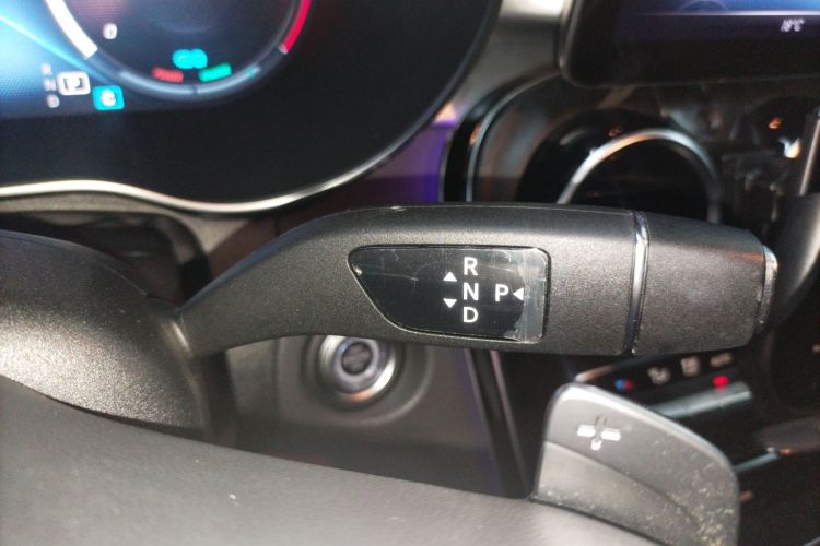 奔驰C级 2021款 C 260 L 运动版局部细节18