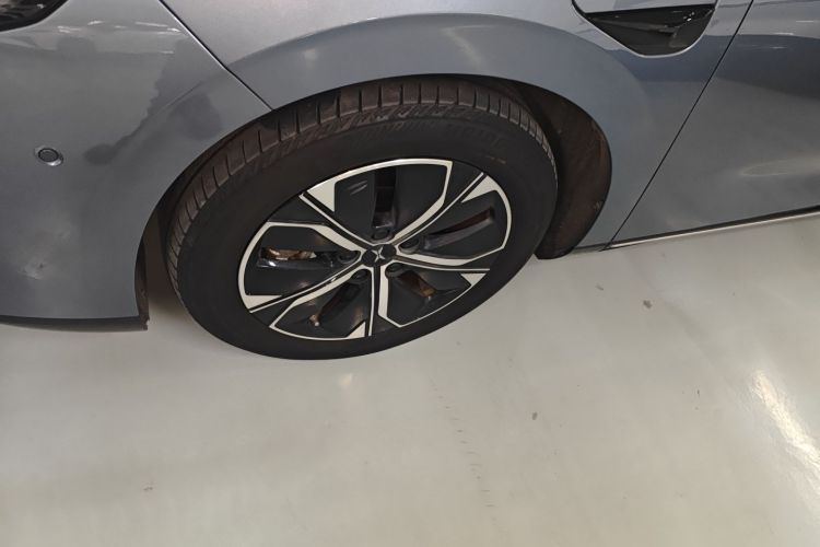 小鹏P5 2021款 550E车身外观6007