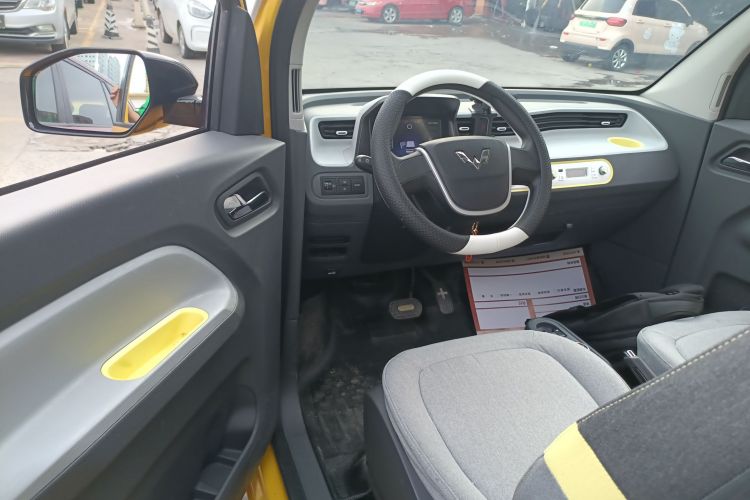 五菱汽车 宏光MINIEV 2021款 马卡龙时尚款 磷酸铁锂中控内饰7003