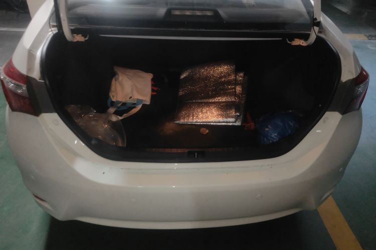 丰田 卡罗拉 2016款 1.6L CVT GL-i炫酷版中控内饰23