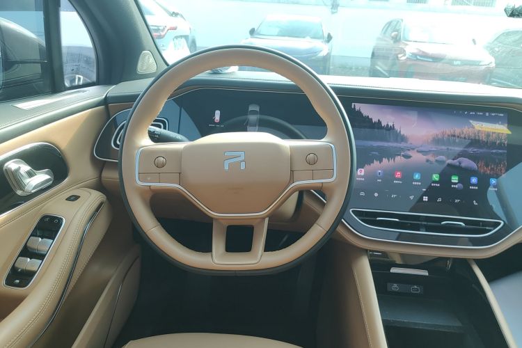 飞凡汽车 飞凡R7 2023款 后驱屏霸版中控内饰13