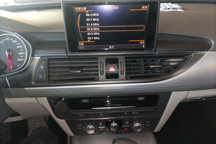 奥迪A6L 2014款 30 FSI 技术型中控内饰16