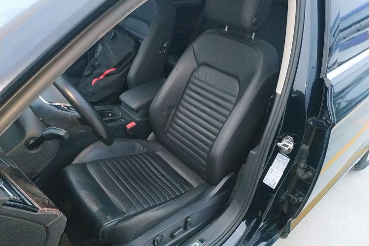 大众 迈腾 2018款 330TSI DSG 领先型中控内饰19