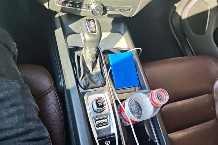 沃尔沃XC60 2021款 T5 四驱智逸豪华版中控内饰18