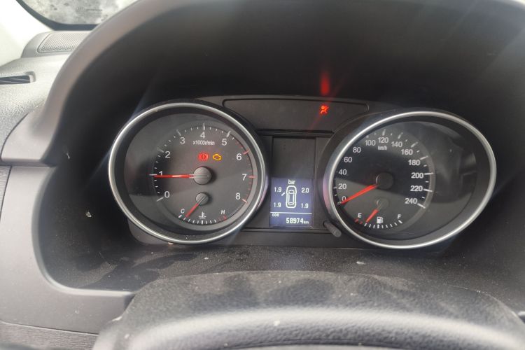 哈弗H6 2013款 运动版 1.5T 手动两驱精英型中控内饰14