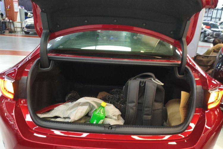 雷克萨斯RC 2016款 200t 锋尚版局部细节23