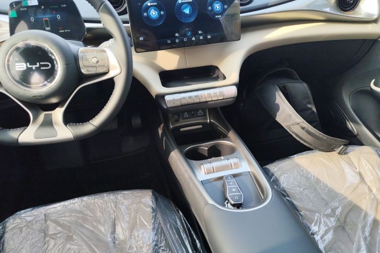 比亚迪 海豚 2025款 420km 自由版中控内饰18