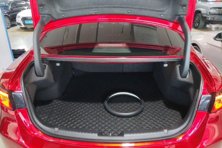 马自达 阿特兹 2021款 2.5L 蓝天运动版机舱底盘23