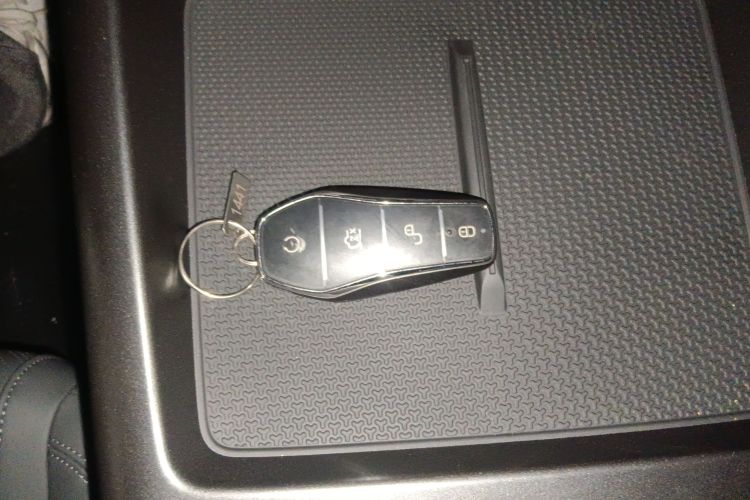 比亚迪 秦PLUS 2025款 DM-i 智驾版 128KM进取型中控内饰11