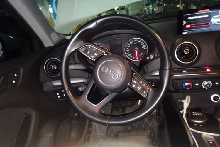 奥迪A3 2020款 改款 Sportback 35 TFSI 进取型 国VI中控内饰13