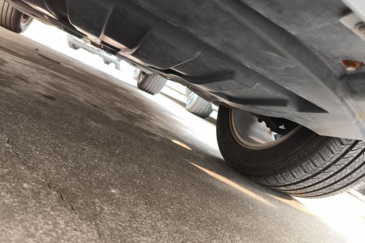 陆风X7 2015款 2.0T 全景尊贵版局部细节9004