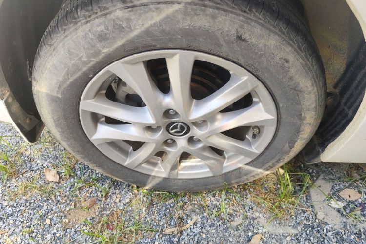 马自达3 昂克赛拉 2019款 云控版 三厢 1.5L 自动舒适型 国VI车身外观6006