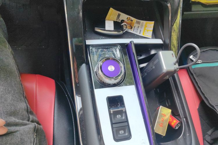 哈弗H6 2022款 第三代 1.5T 自动两驱Pro中控内饰18