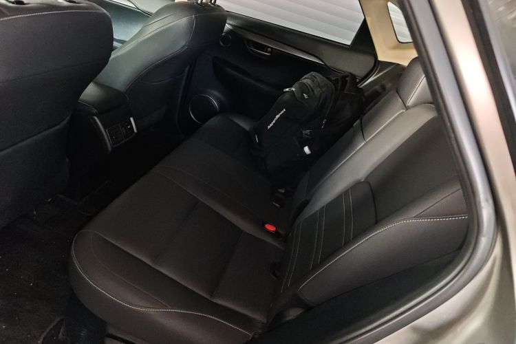 雷克萨斯NX 2015款 200 全驱 锋尚版中控内饰7004