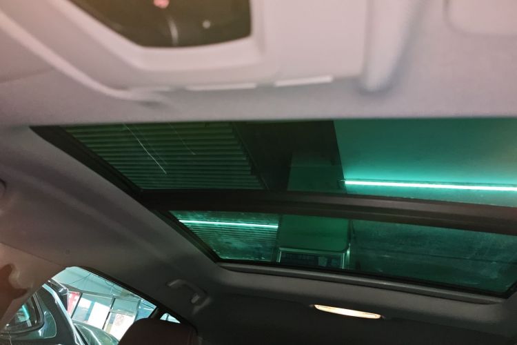 宝马X2 2021款 sDrive25i 领先型M运动套装中控内饰22