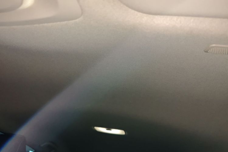 丰田 卡罗拉 2023款 1.8L 智能电混双擎 先锋版局部细节22