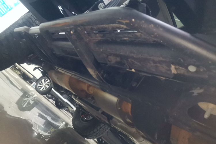 坦克300 2023款 2.0T 铁骑02局部细节9001