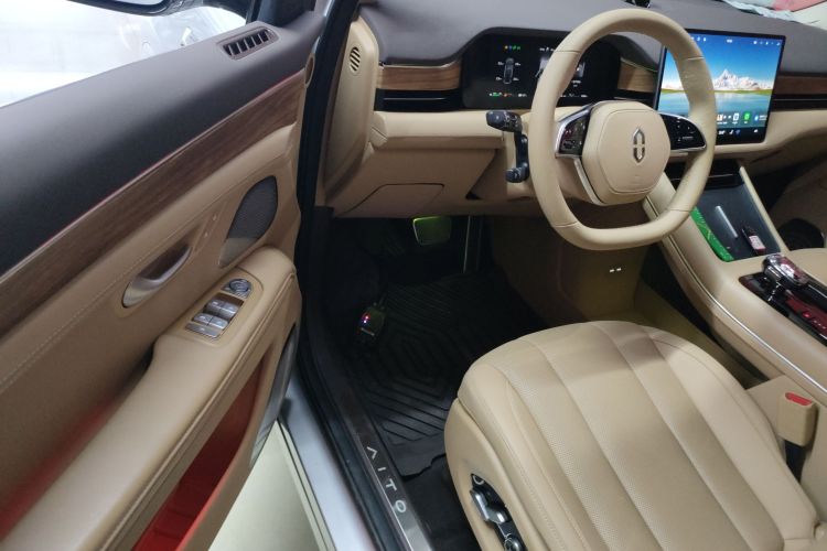 鸿蒙智行 问界M7 2024款 1.5T 智驾四驱Ultra版 5座中控内饰7003