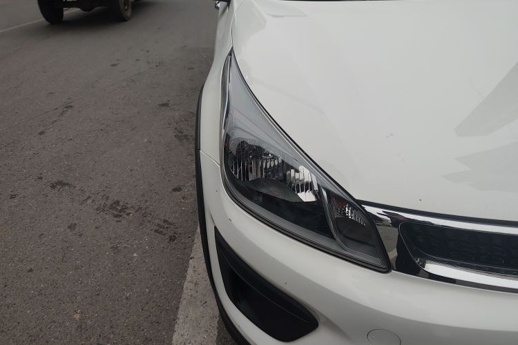 起亚 KX CROSS 2017款 1.4L AT GLS车身外观8