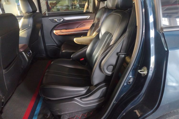 广汽传祺 传祺M6 2021款 PRO 270T 自动豪华版中控内饰7004