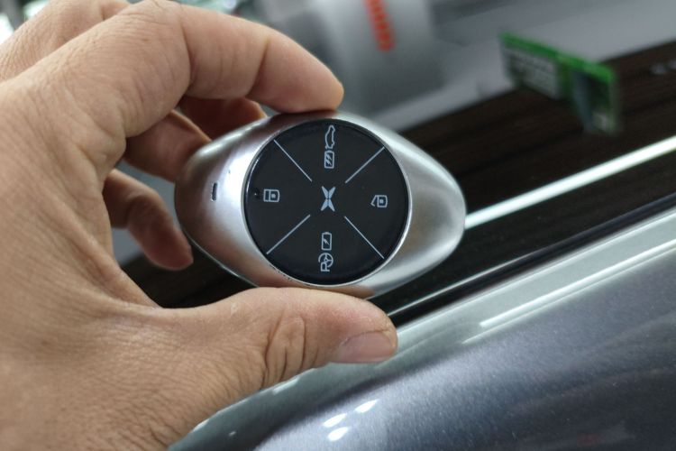 小鹏P7 2020款 562E性能版中控内饰7001