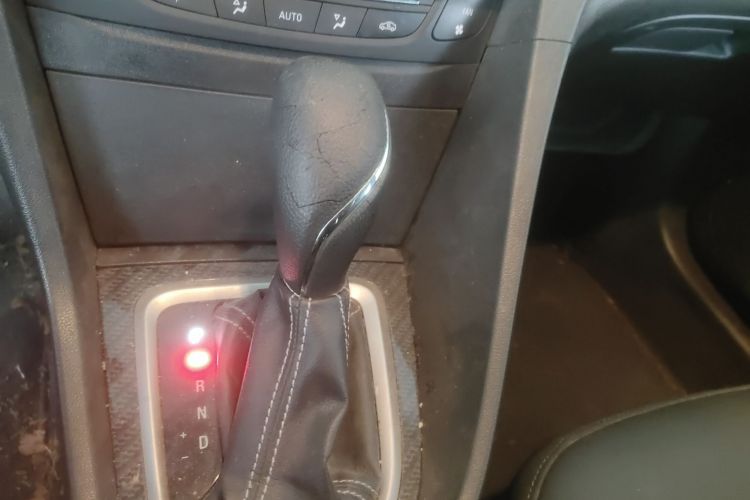 别克 英朗 2015款 15N 自动豪华型局部细节18