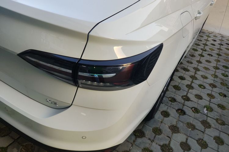 大众 朗逸 2025款 新锐 1.5L 出众新逸版车身外观9