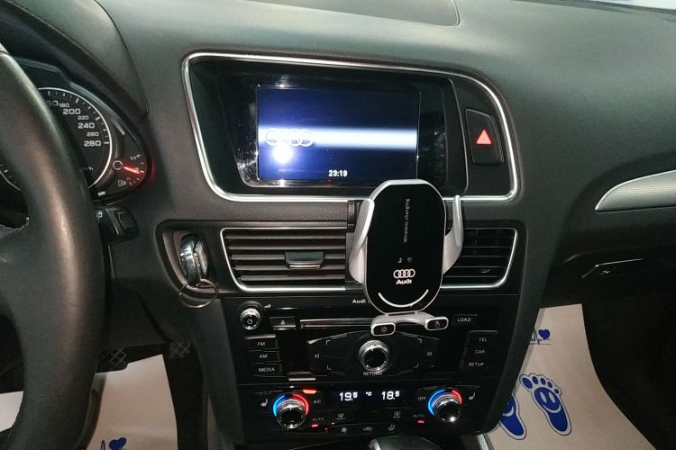 奥迪Q5 2016款 40 TFSI 技术型局部细节16