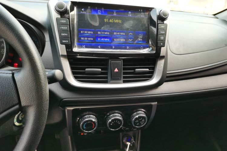 丰田 YARiS L 致炫 2016款 改款 1.5E CVT魅动版中控内饰16