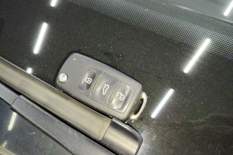 大众 2019款 改款 宝来·传奇 1.5L 自动时尚型 国VI中控内饰7001