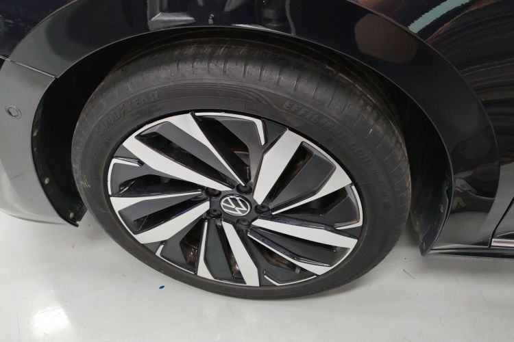 大众 帕萨特 2022款 330TSI 星空豪华版车身外观6007