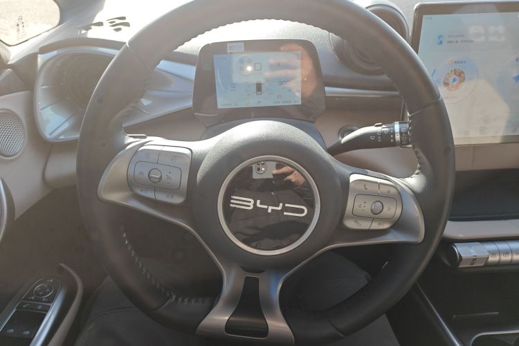 比亚迪 海豚 2023款 420km 时尚版中控内饰13