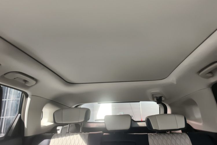 东风风神 皓极 2022款 马赫动力 1.5T 敢爱版中控内饰22