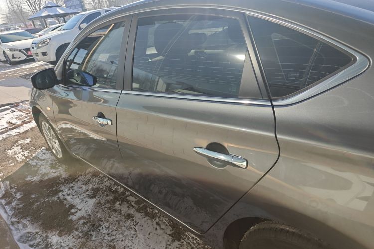 日产 轩逸 2024款 改款 经典 1.6XE CVT舒适版车身外观4