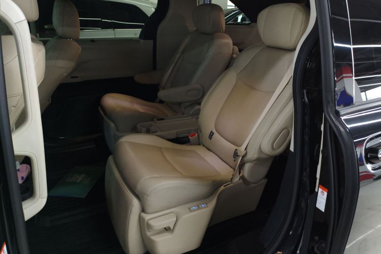 丰田 格瑞维亚 2022款 2.5L混动 尊爵版中控内饰21