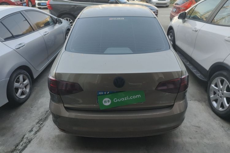 大众 速腾 2015款 1.6L 手动舒适型车身外观6004