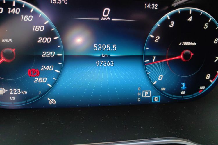 奔驰C级 2021款 C 200 L 时尚型运动版中控内饰15