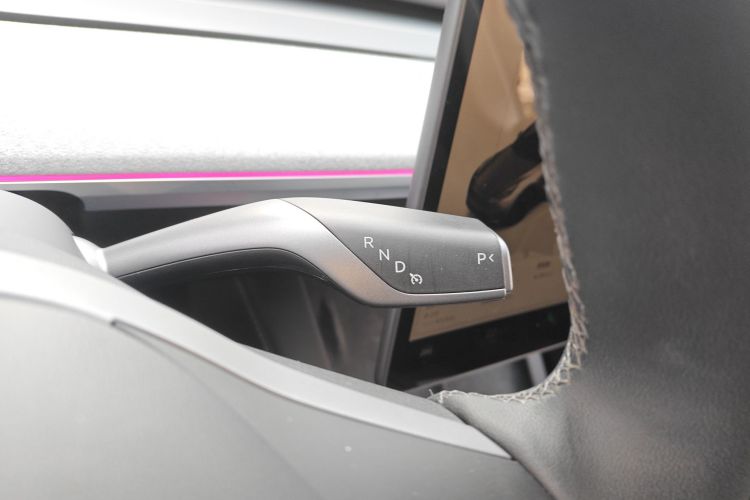 特斯拉 Model Y 2024款 Performance高性能版中控内饰18