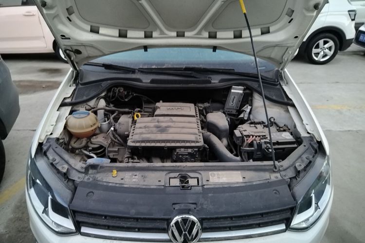 大众 Polo 2018款 1.5L 自动安享型机舱底盘24