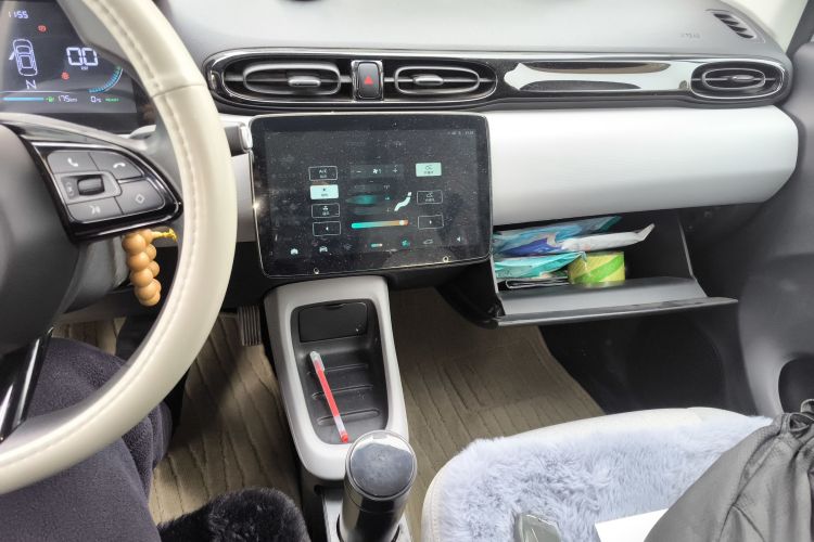 零跑汽车 零跑T03 2023款 310轻享版中控内饰16