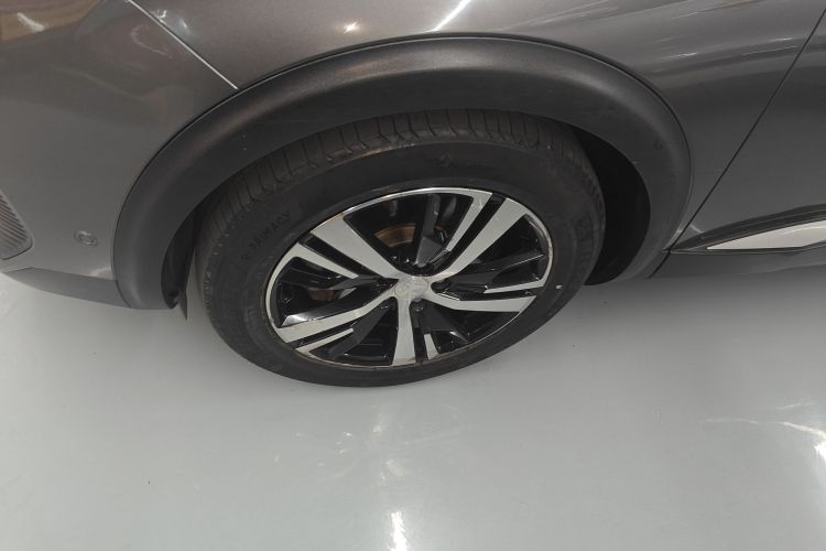 标致5008 2021款 400THP 7座豪华版车身外观6007