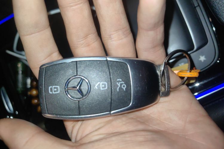 奔驰GLA 2020款 GLA 200 4MATIC中控内饰11