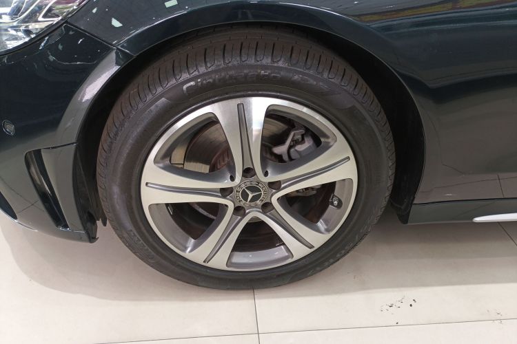 奔驰C级 2021款 C 260 L 运动版车身外观6007